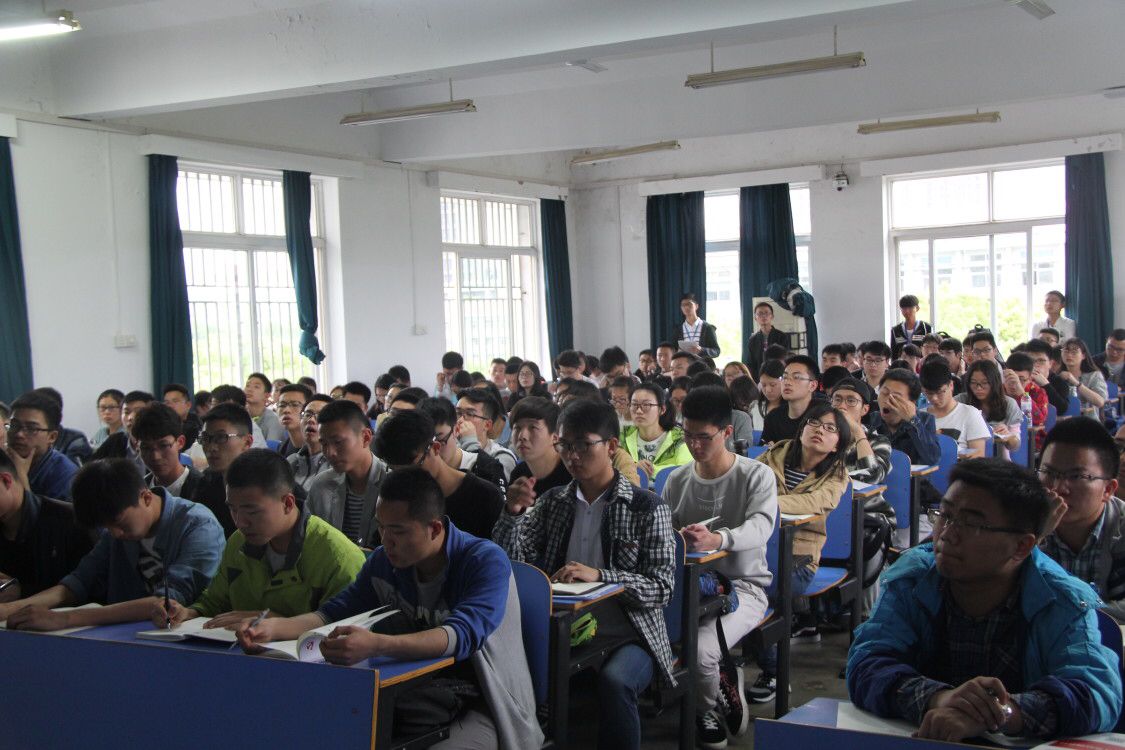 1493088550384273.png 762CCF679ED16B5474BE5C6689F2A268.png